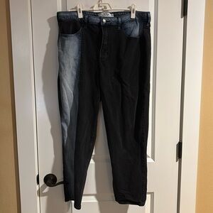 SOLD OUT online Hollister Curvy ultra high-rise vintage straight jeans 33W 27L